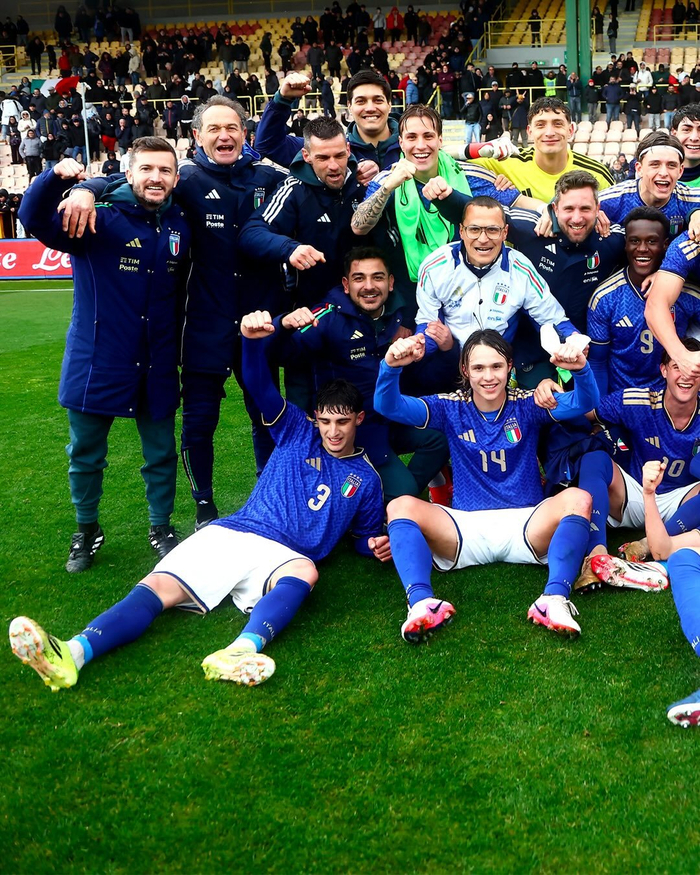 意大利U19力克土耳其挺进八强 科莫托替补登场成