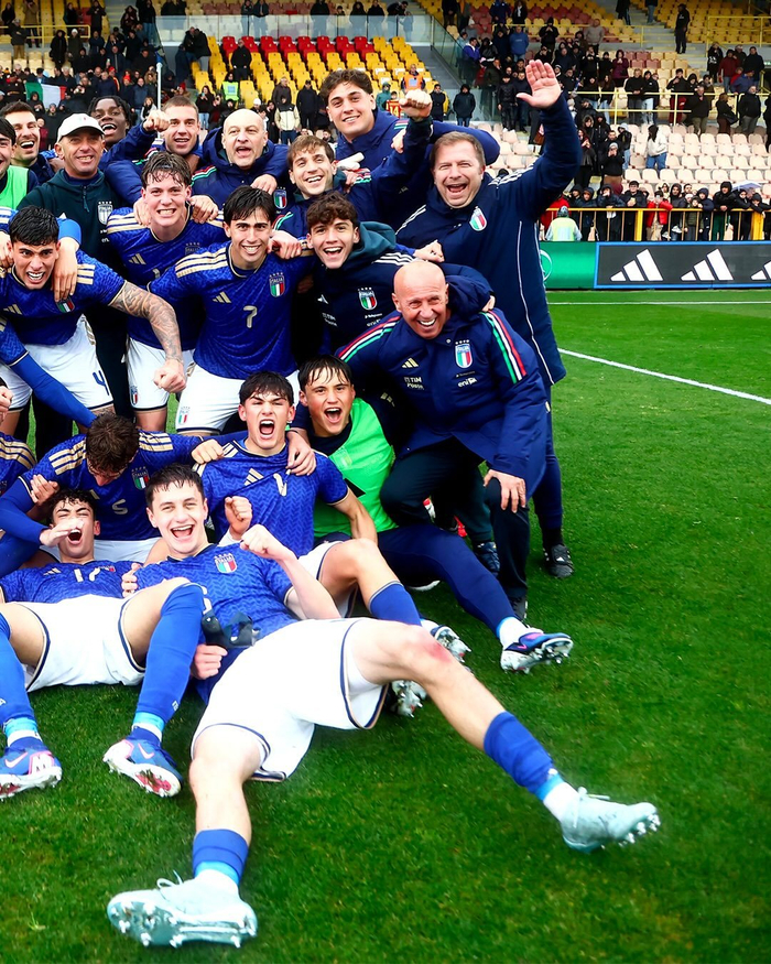 意大利U19力克土耳其挺进八强 科莫托替补登场成