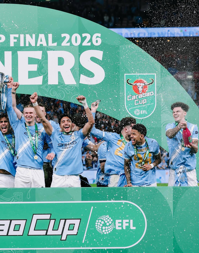 赖因德斯助曼城夺英联杯冠军 加冕双冠王