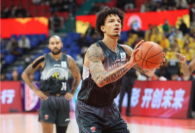 辽宁客场爆冷不敌吉林 姜伟泽全能表现助队取连