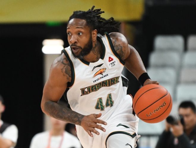 辽宁客场爆冷不敌吉林 姜伟泽全能表现助队取连