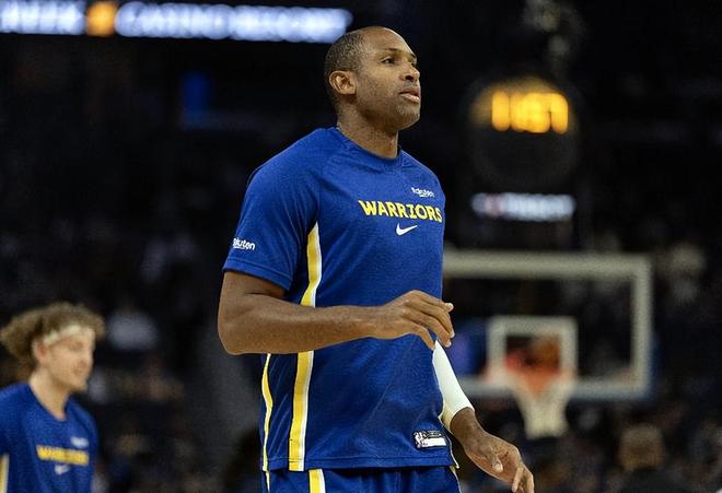 霍福德末节爆发砍14+3，关键三分助勇士逆转快船